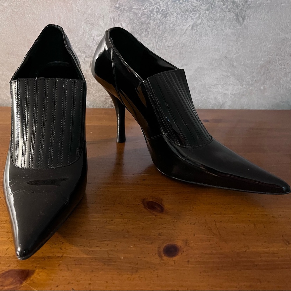 Nine West black patent leather booties